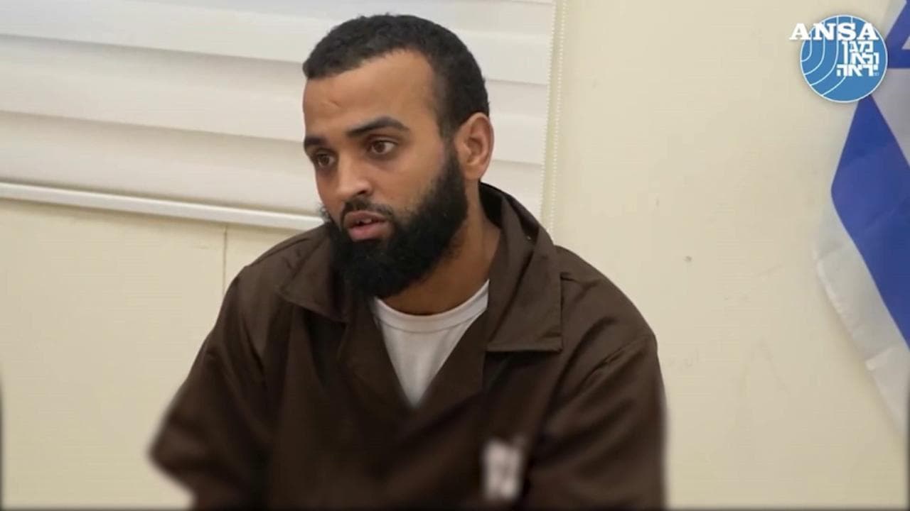Israele, miliziani di Hamas: "I nostri leader si nascondono negli ospedali e sulle ambulanze"