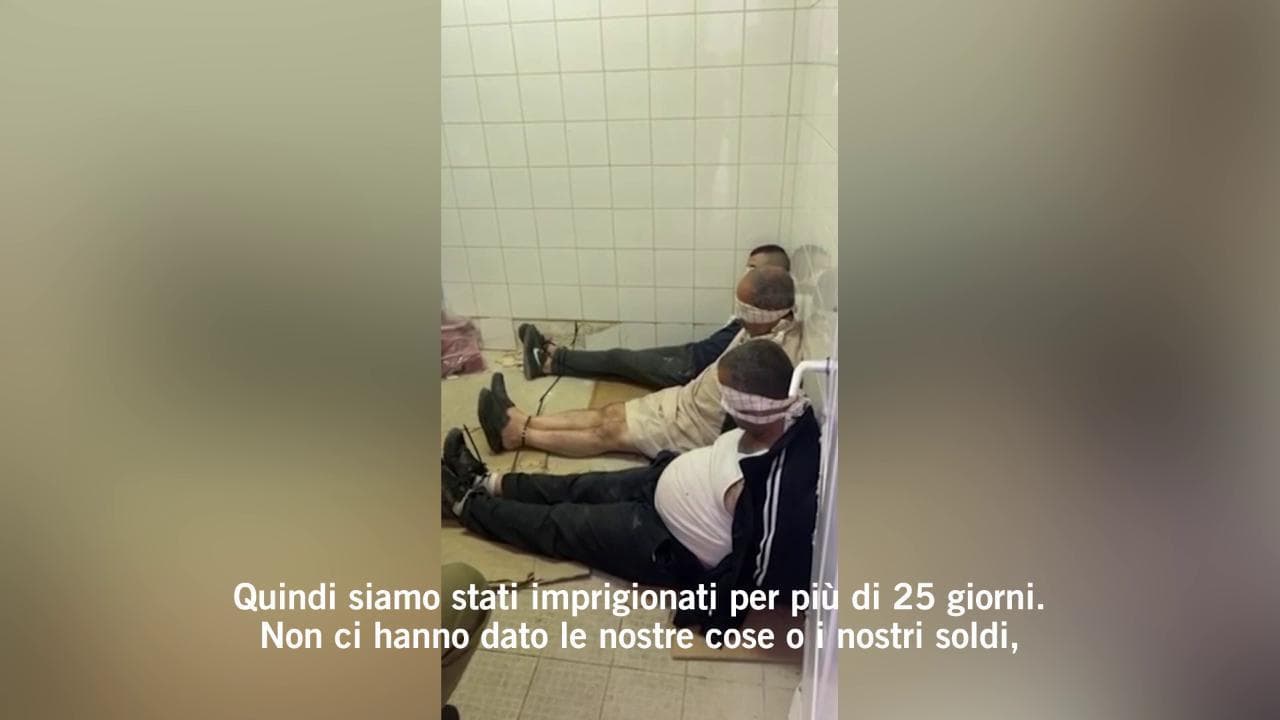 La denuncia dei lavoratori gazesi espulsi da Israele: "Siamo stati detenuti e maltrattati per 25 giorni"