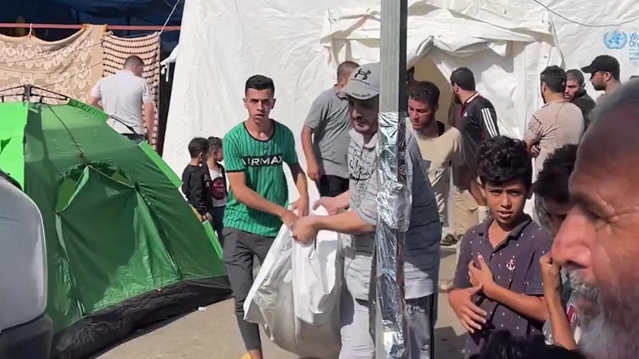 Emergenza a Gaza, cadaveri trasportati in furgoni frigorifero usati per la carne