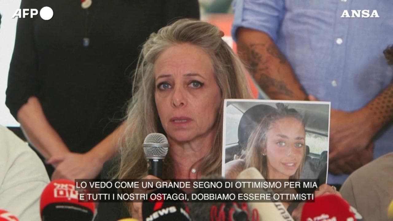 Israele, la mamma della ragazza ostaggio di Hamas: "Maya è viva, riportatemela a casa"