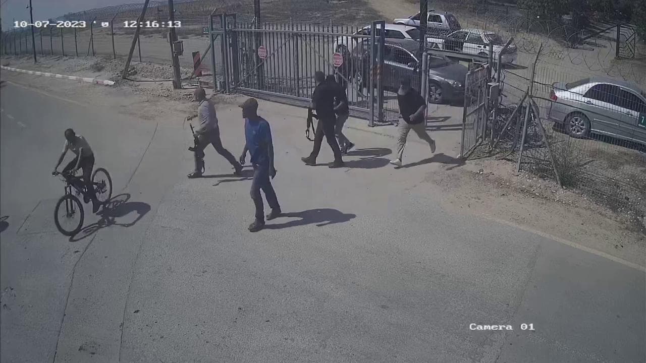 L'accusa dei South First Responders: nel kibbutz di Be'eri anche i civili hanno razziato di tutto