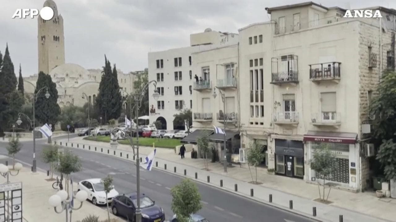 Israele, nel centro di Gerusalemme risuonano le sirene anti razzo
