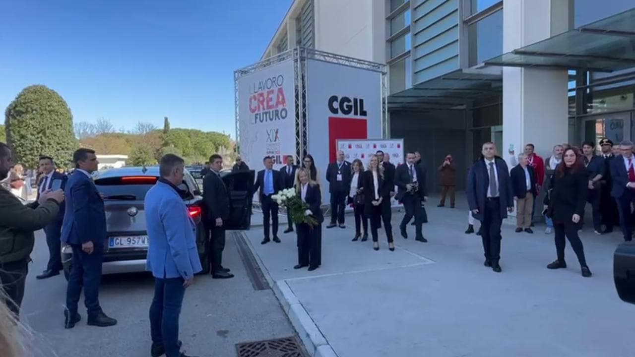 Congresso Cgil, la premier Meloni: "Sono soddisfatta, non ho paura del confronto"