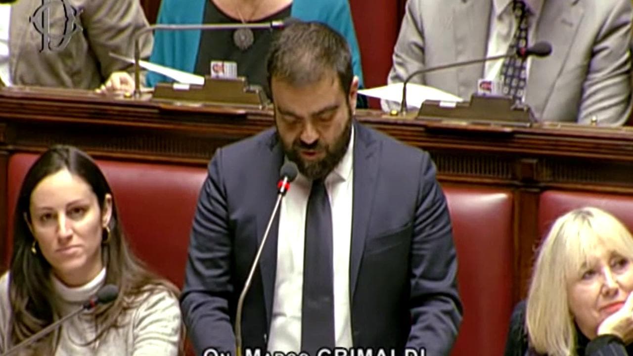 Legge di bilancio, da manovra "vigliacca" ai favori alla Serie A: gli attacchi delle opposizioni in Aula