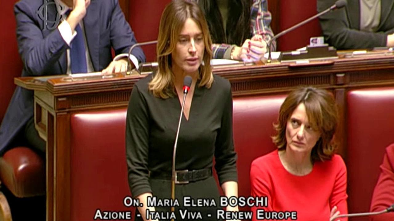 Manovra, Boschi cita un discorso di Meloni: "Dov'è la democrazia parlamentare?"