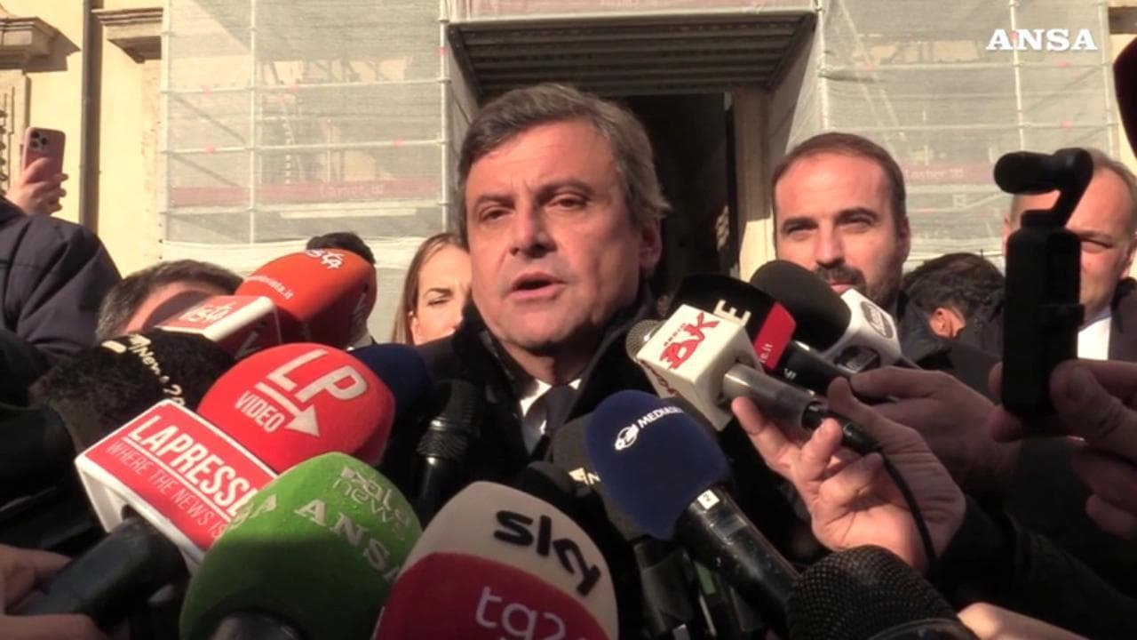 Manovra, Calenda: "Con Meloni confronto costruttivo ma non voteremo la fiducia"