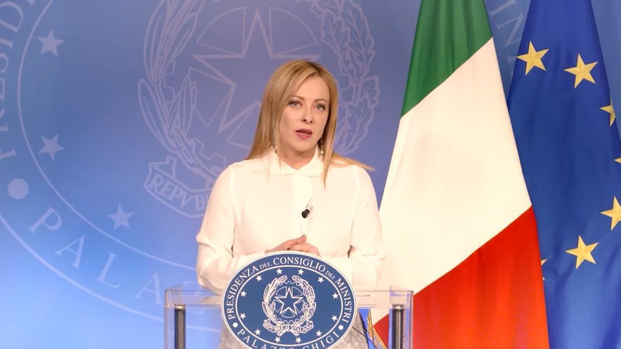 Iran, Meloni: "Giusto sostenere le battaglie delle donne coraggiose"