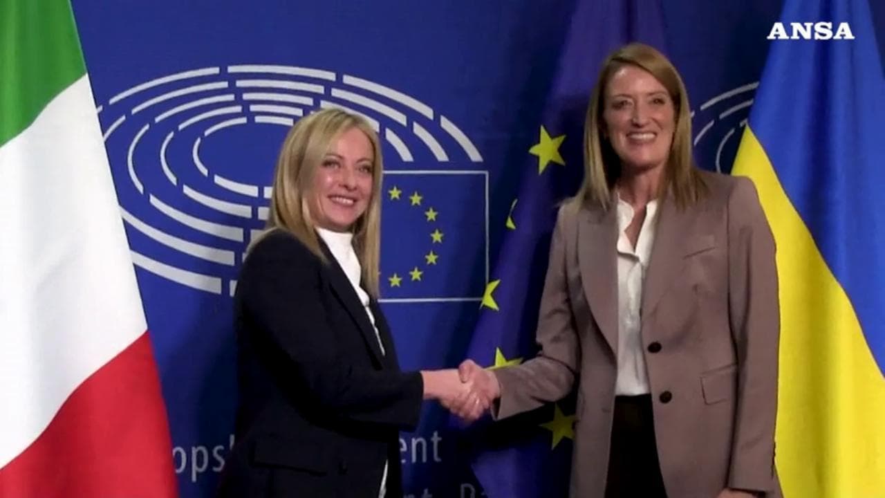 Giorgia Meloni a Bruxelles: l'incontro con Roberta Metsola al Parlamento europeo