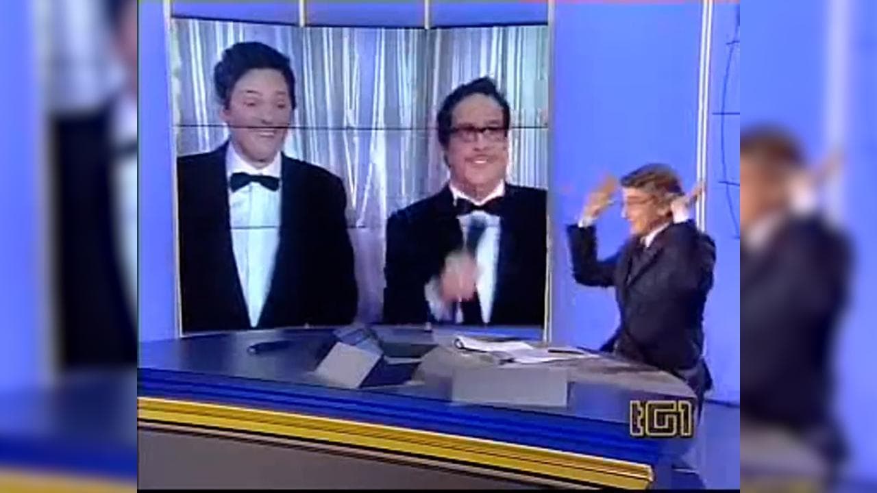 Morto David Sassoli, quando Fiorello gli fece fare la ola al Tg1