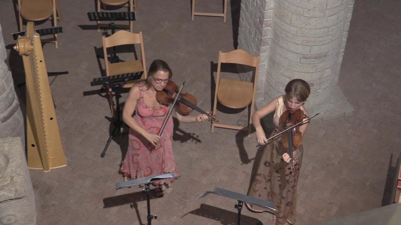 Spoleto, prove d'orchestra e preparativi sulle note di Vivaldi