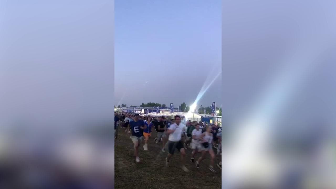 Ryder Cup come il concerto rock, la folle corsa dei tifosi alle 6 del mattino