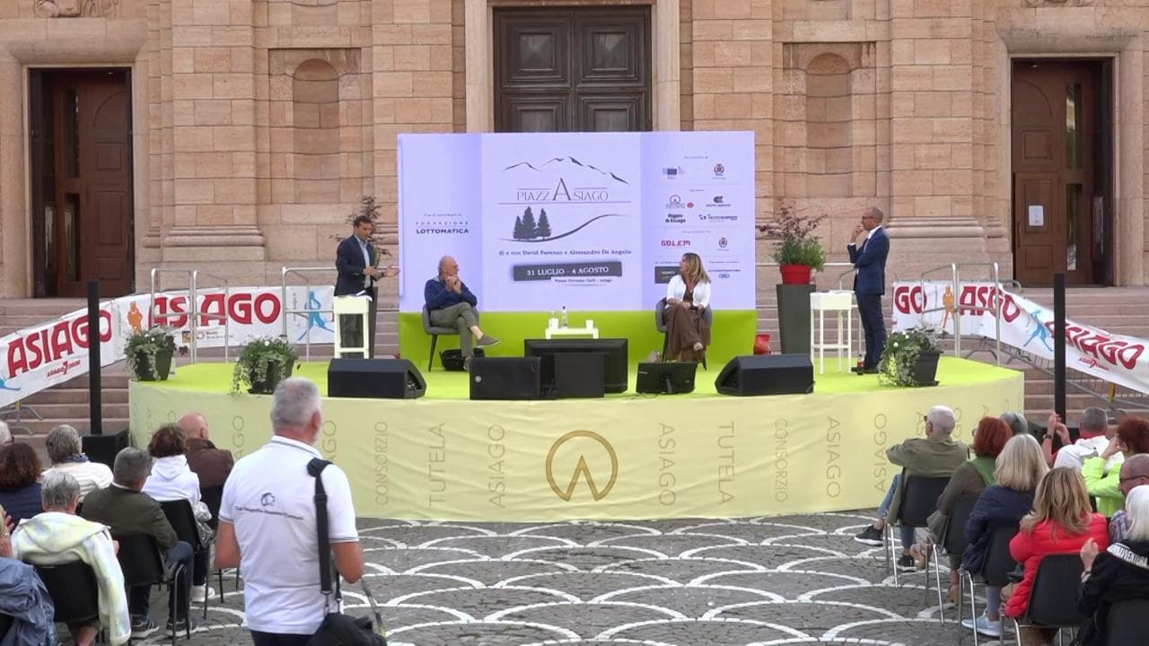 PiazzAsiago - Anticostituzione: Conversazioni sulla democrazia : dialogo con Gherardo Colombo