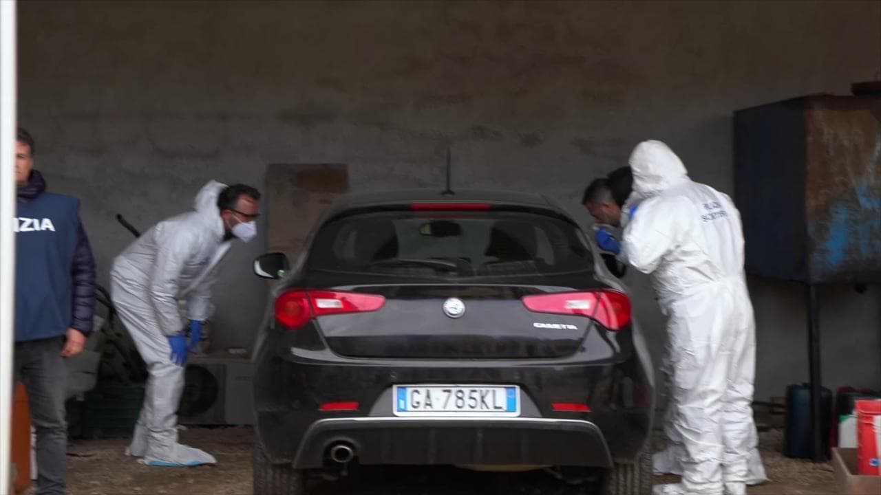 Trovata l'auto di Messina Denaro: i rilievi della Scientifica