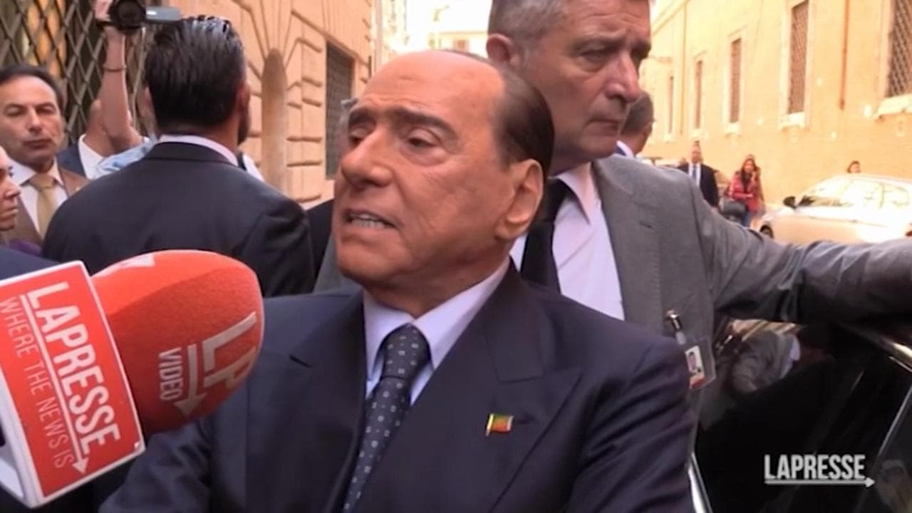 Berlusconi: "Meloni mi ha chiesto di essere suo consigliere. Io sono a disposizione"