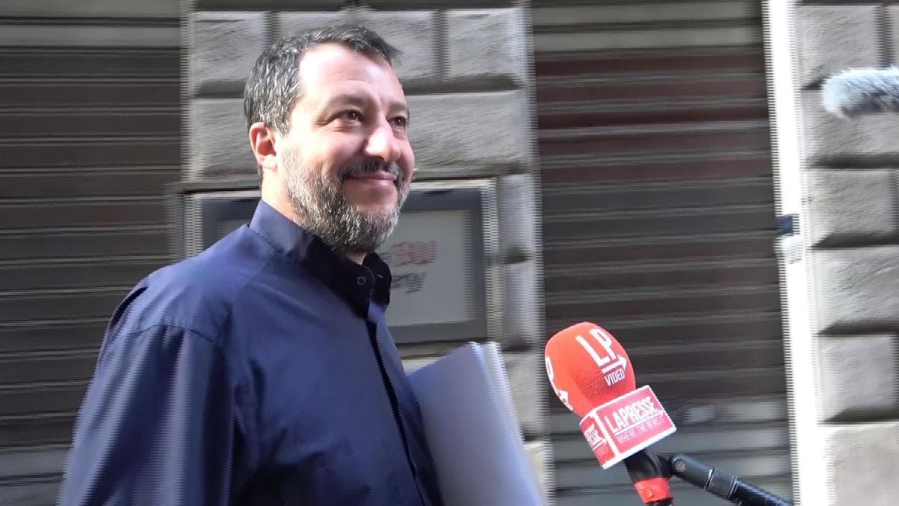 Lega, Salvini: "Sono ottimista per natura". Giorgetti: "Sarà nel governo, tutto il resto è noia"