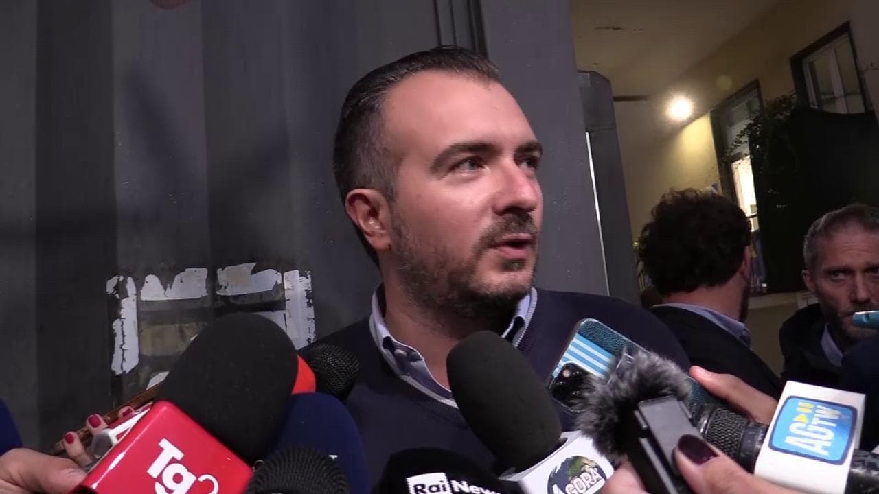 Lega, dal consiglio federale messaggio a Giorgia Meloni: "Salvini abbia un ministero di peso"