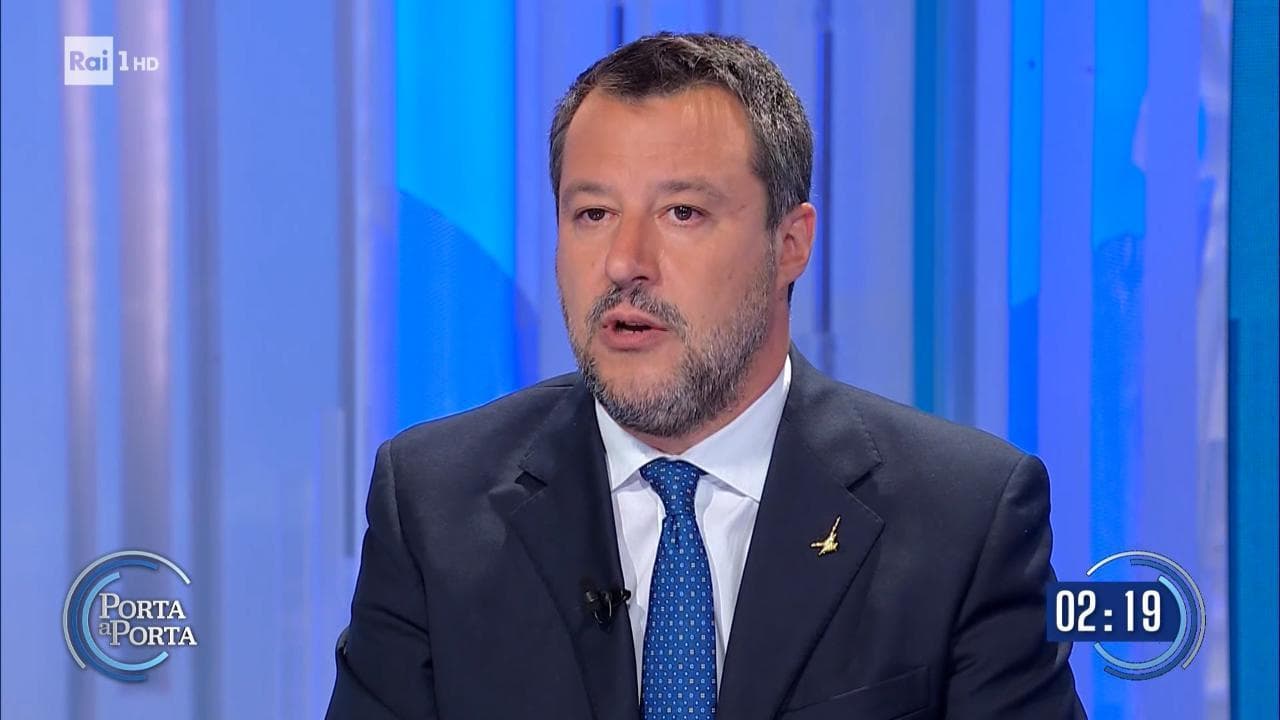 Porta a Porta, gaffe di Salvini con il candidato non vedente: "Sarà un occhio per gli italiani"