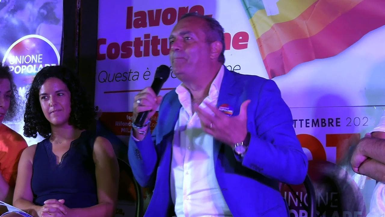 De Magistris attacca Conte: "Hai chiuso i porti ai migranti, non si diventa di sinistra in campagna elettorale"