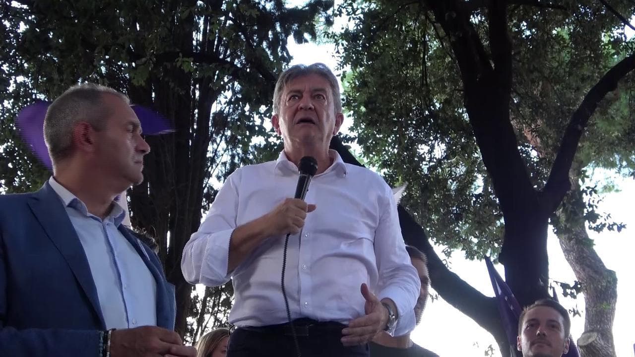 L'endorsement di Melenchon per De Magistris: "Gli elettori di estrema destra usino il cervello"