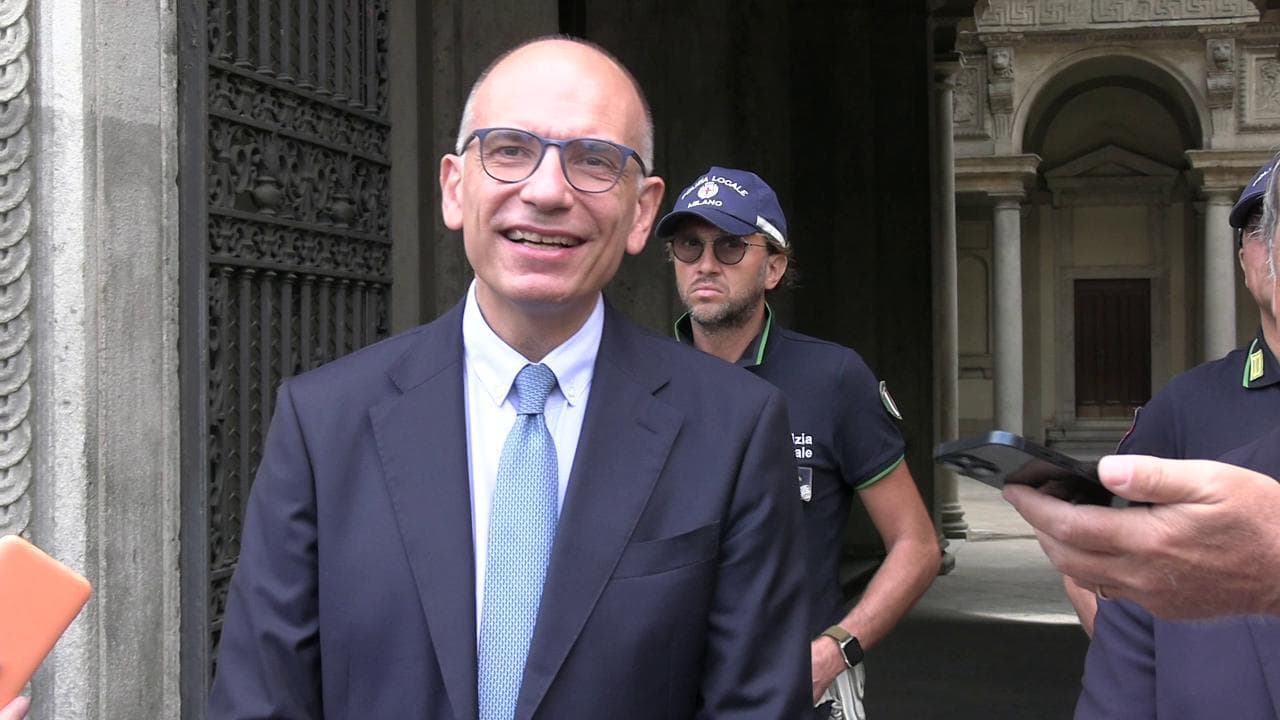 Elezioni, Letta: "TikTok è una cosa seria, non un luogo di cabaret dove buttare tutto in vacca"