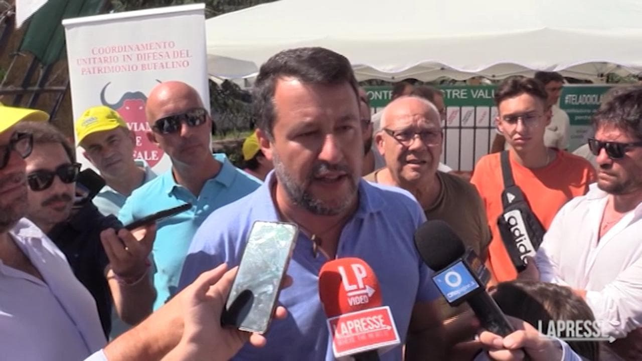 Salvini: "Calenda chiede la sospensione della campagna elettorale? Sa di aver già perso"