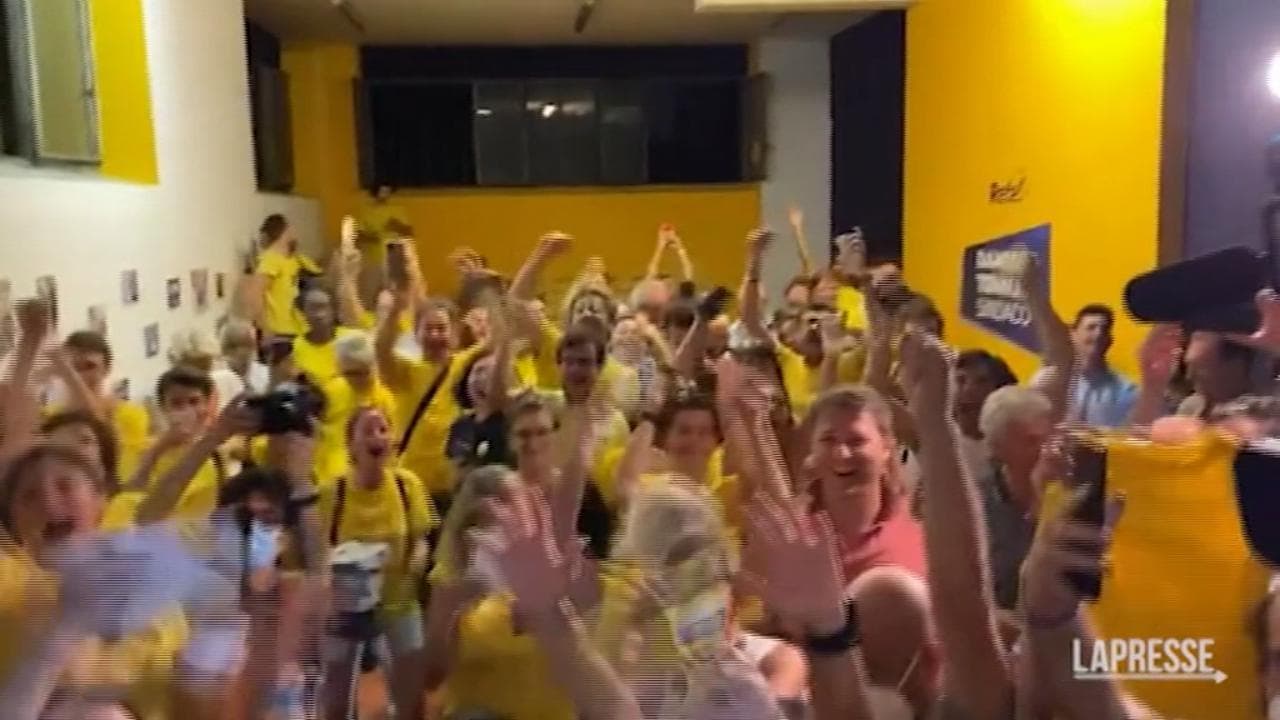 "Verona ha un nuovo sindaco": l'annuncio della vittoria di Damiano Tommasi
