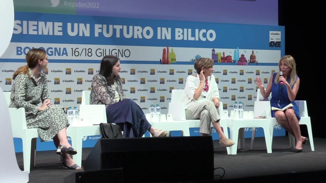 RepIdee 2022, donne e politica: "Contano i piccoli gesti. In giunta a Bologna abbiamo istituito 5 euro di multa per i commenti sessisti o razzisti"