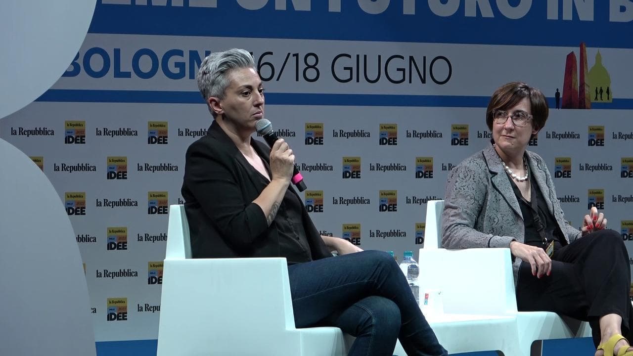 RepIdee 2022, Cathy La Torre: "Ho ridotto il seno perché sono non binaria". Ed è valanga di insulti social