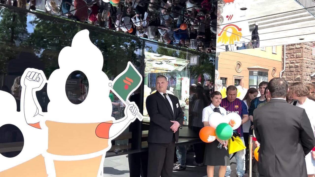 "Buono e basta", ecco com'è il nuovo McDonald's 'alla russa'