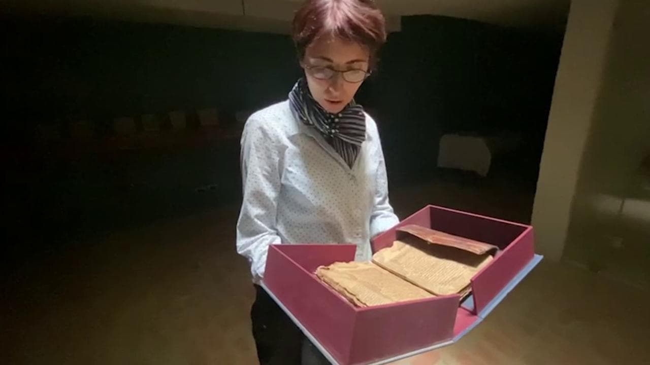 Mali, la restauratrice torinese che salva i manoscritti di Timbuctu