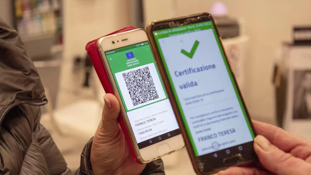 Cambiano le regole: dai supermercati alle farmacie, dove si può andare senza il Green Pass da domani