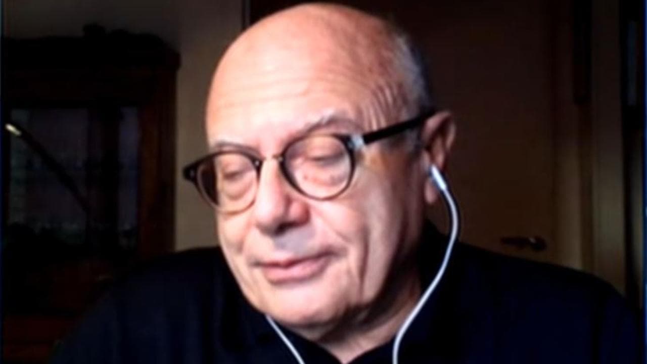 Il virologo Galli è positivo al Covid: "Non sto bene per niente, Omicron non è una passeggiata"