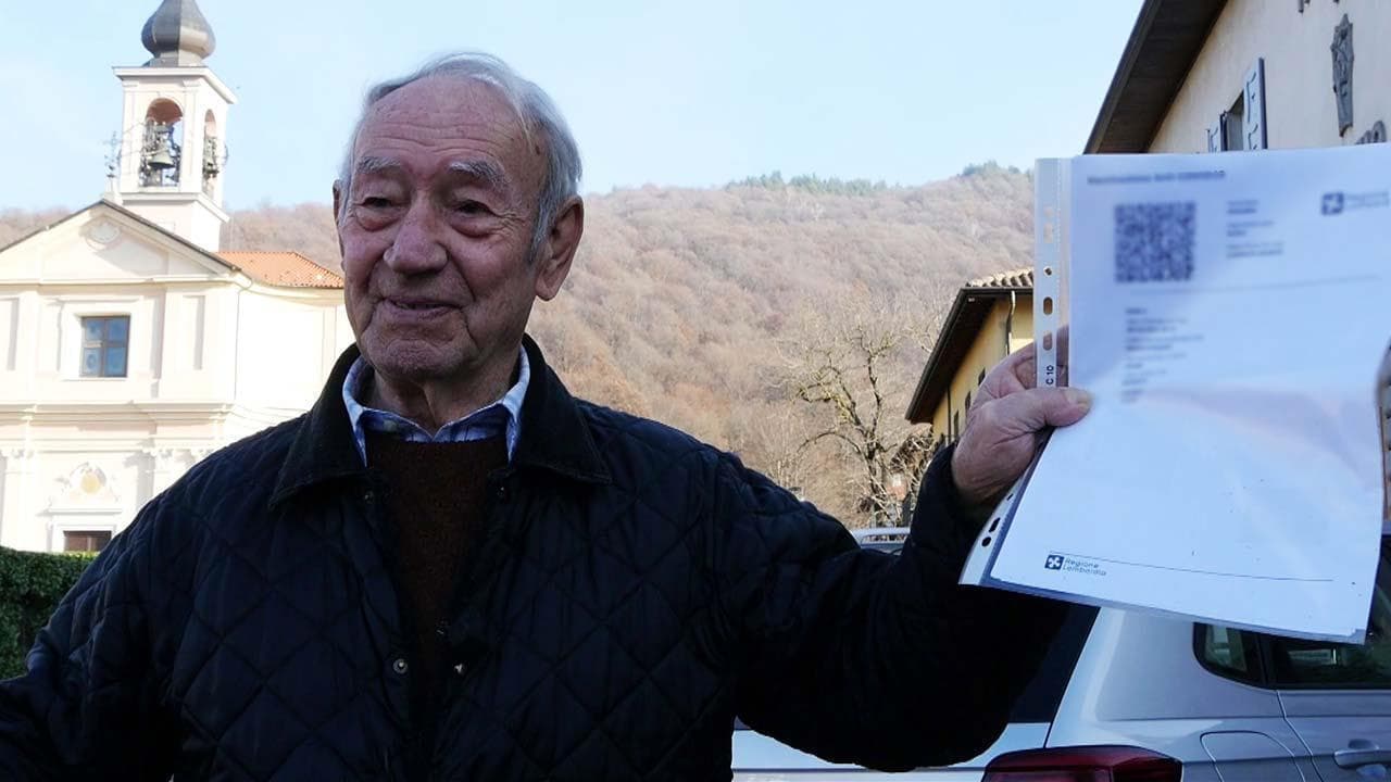 Covid, viaggio a Brinzio: il comune lombardo con zero contagi e il 97% degli abitanti vaccinati