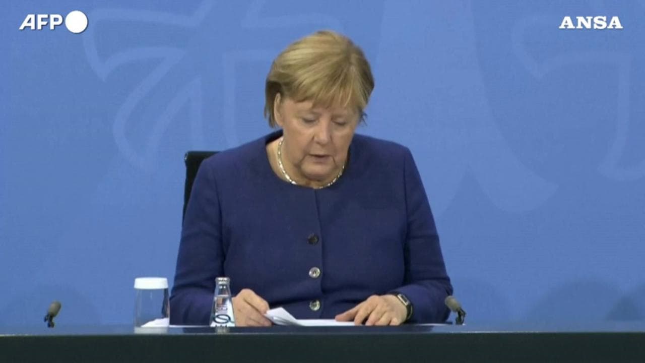 Covid, Merkel: "La situazione in Germania è drammatica, bisogna agire"