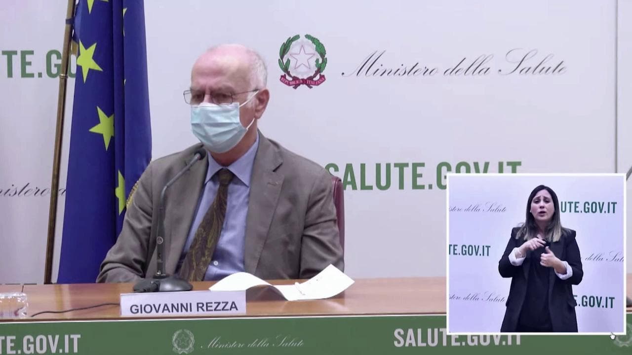 Vaccini, Gianni Rezza su Sputnik: "Valutiamo riconoscimento, terza dose o esenzioni"