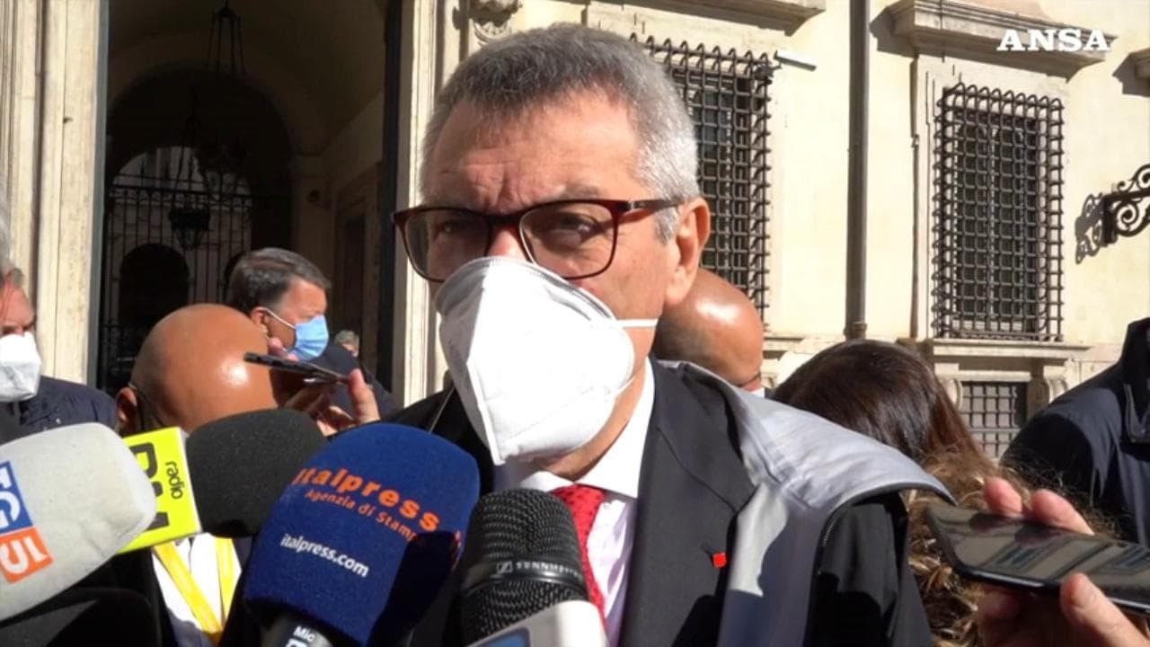 Incontro Draghi-Sindacati, Landini: "Incontro positivo. Rifinanziata la cassa covid fino a fine anno"