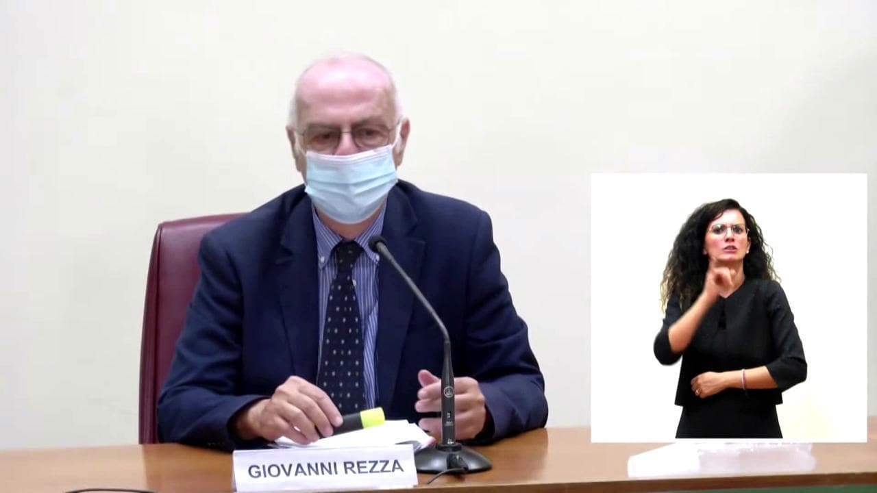 Coronavirus, Rezza: "Terza dose? C'è indecisione, probabilmente anziani e fragili dovranno farla"