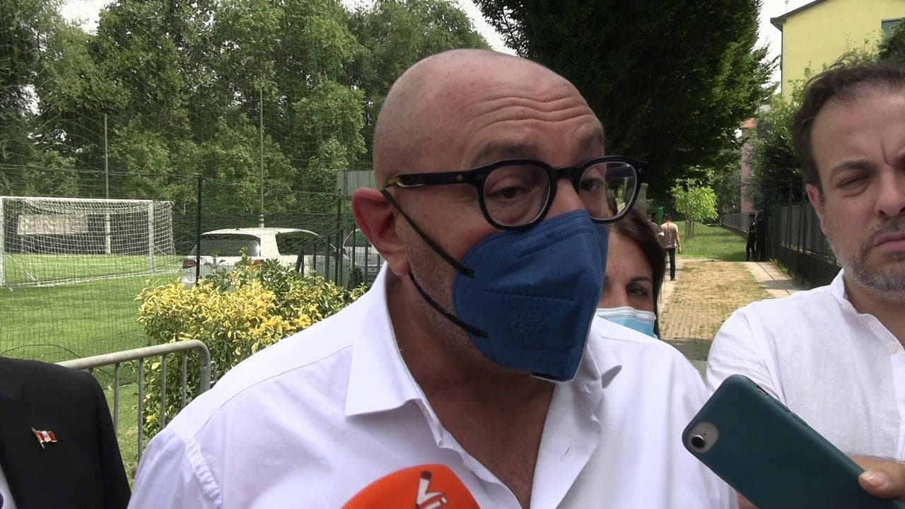 Luca Bernardo ammette: "La pistola? L'ho portata in ospedale perché minacciato, mai in corsia"