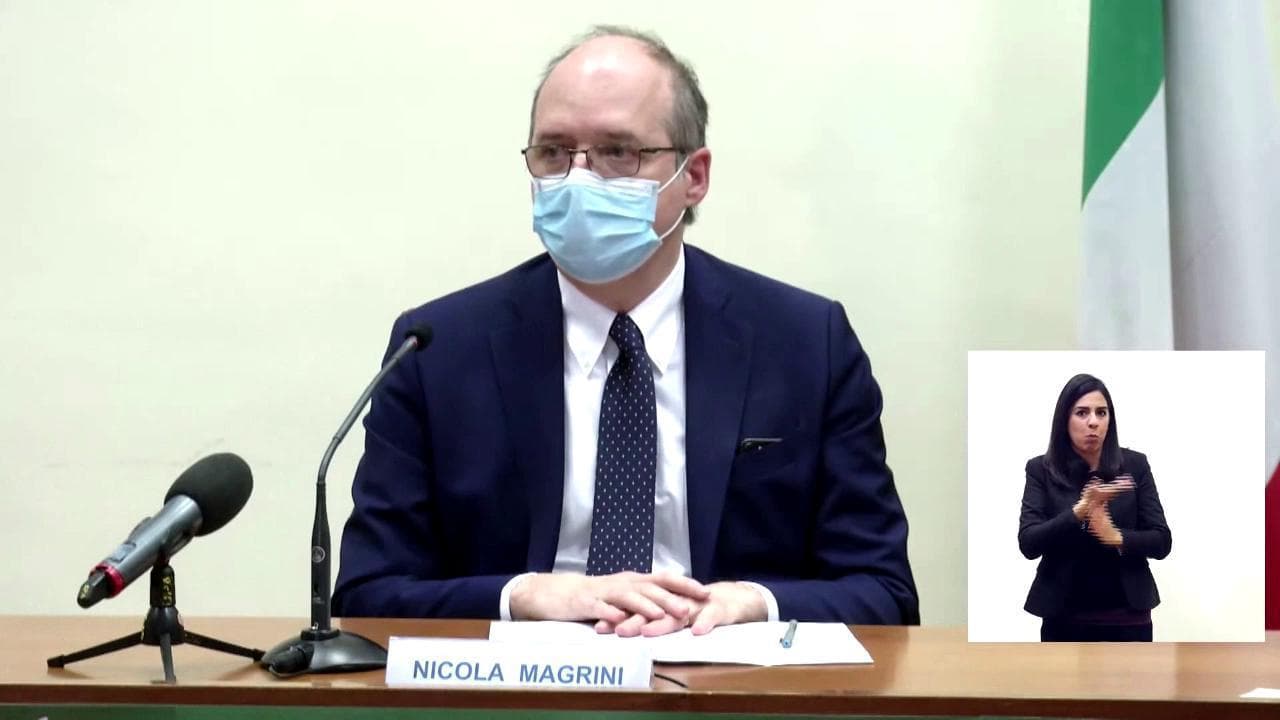 Astrazeneca, Magrini (Aifa): "Molti farmaci hanno rischi più gravi di questo vaccino"