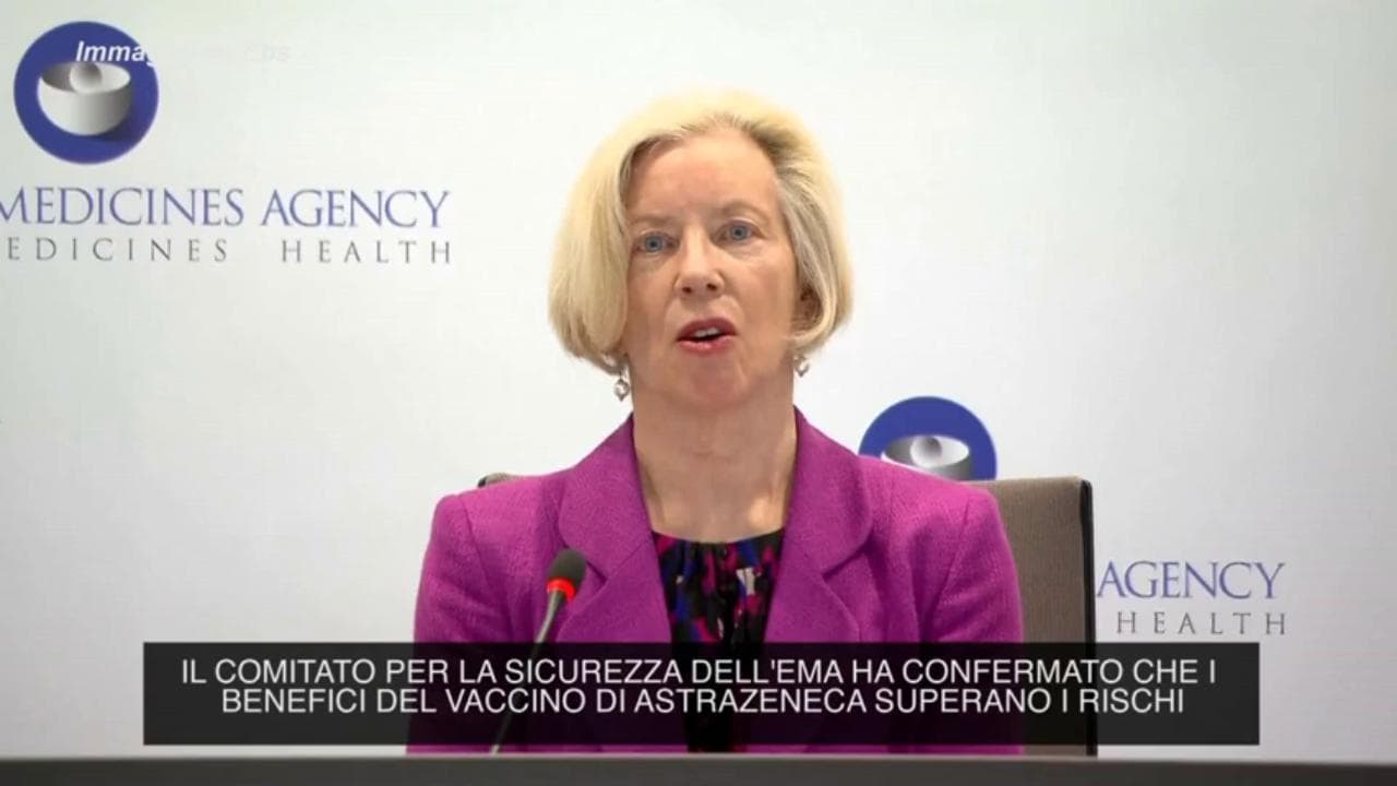 Vaccini, l'Agenzia del Farmaco europea non mette limitazioni ad Astrazeneca: "Benefici superano rischi"