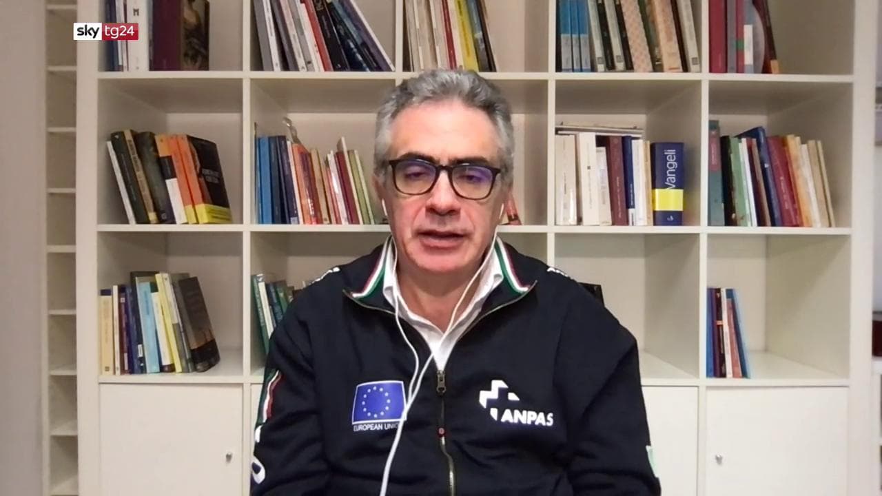 Covid, Pregliasco: "Raggiunto plateau della curva: spero in una primavera migliore della scorsa"