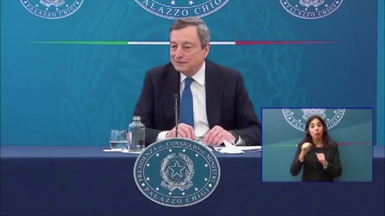 Coronavirus, Draghi contro Garavaglia: "Andrei volentieri in vacanza"