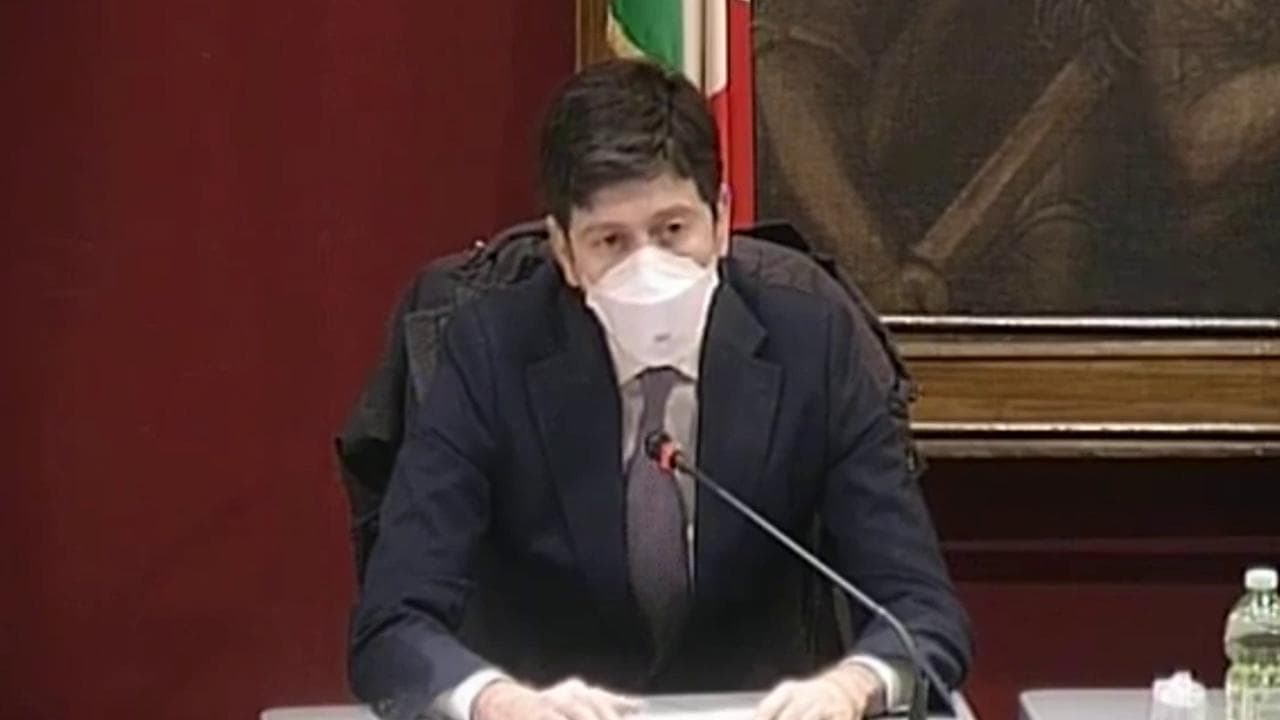 AstraZeneca, Speranza: "Quanto accaduto non incrina fiducia nei vaccini"