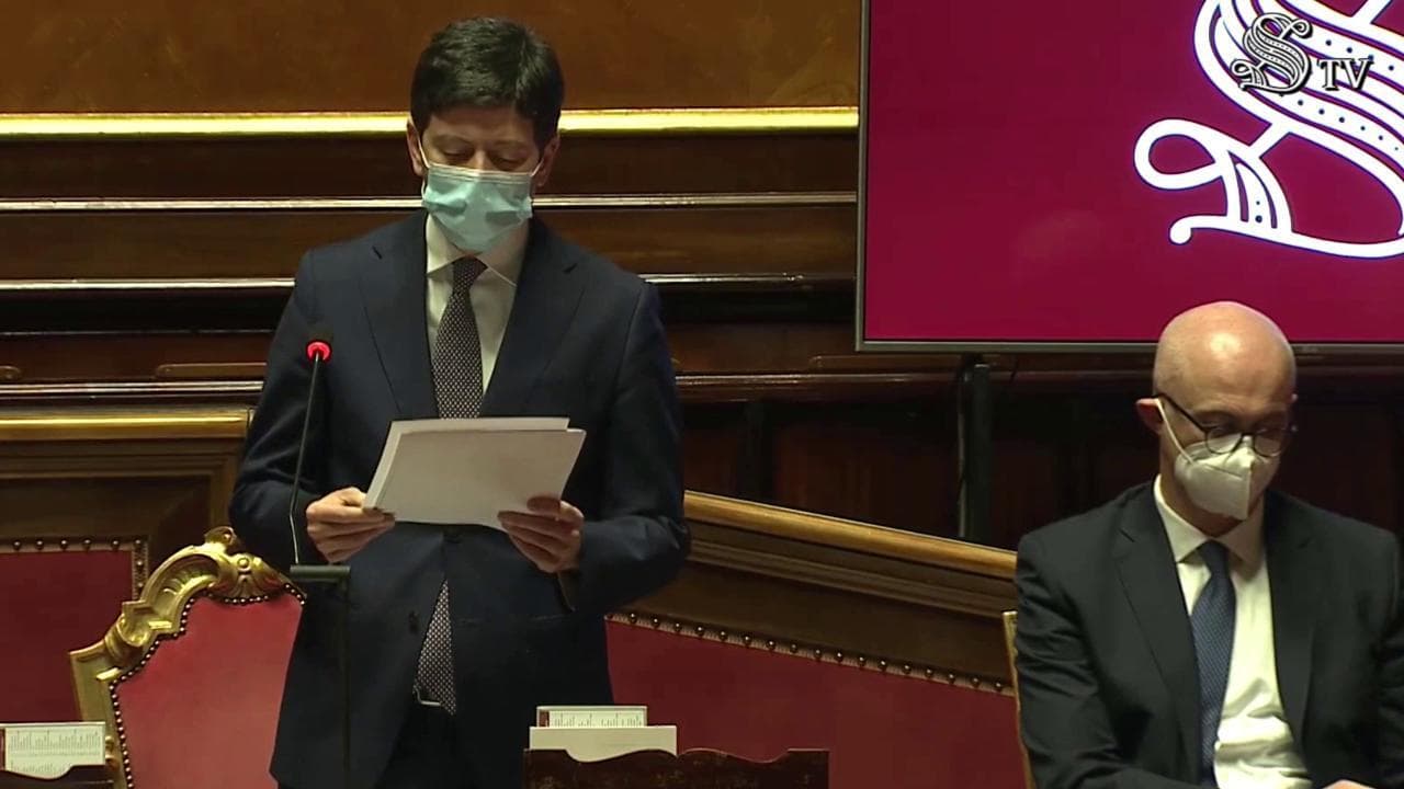 Coronavirus, Speranza: "Siamo all'ultimo miglio ma non possiamo allentare le misure"