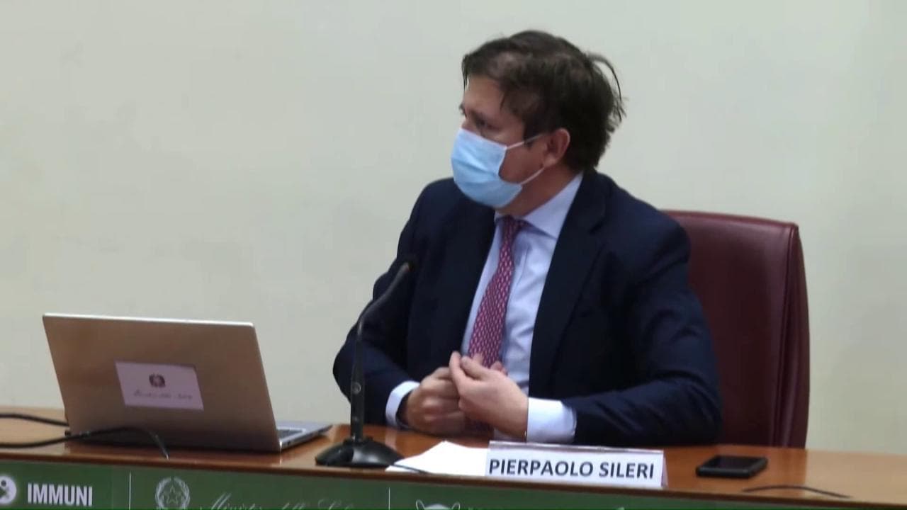 Coronavirus, Sileri: "Sui ritardi nelle forniture di vaccini l'errore è stata la mancata trasparenza"