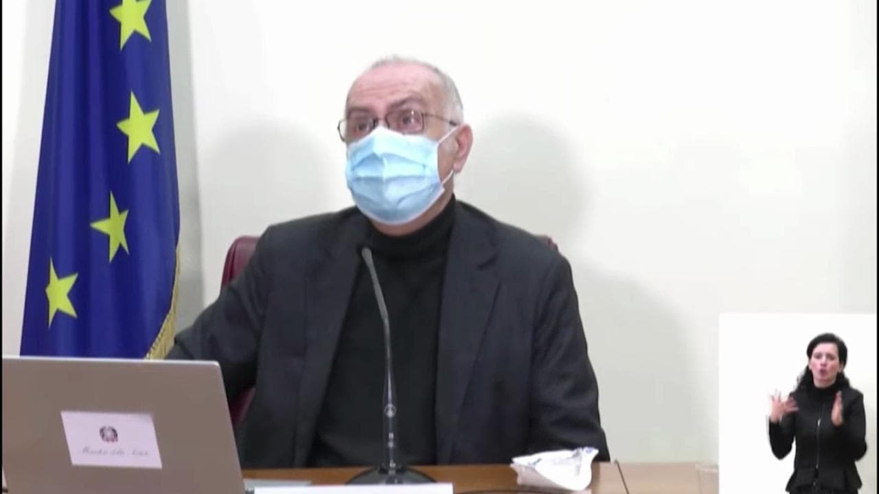 Covid, Rezza: "Rt sotto l'uno: in calo dopo cinque settimane. Misure efficaci, ma occorre ancora prudenza""