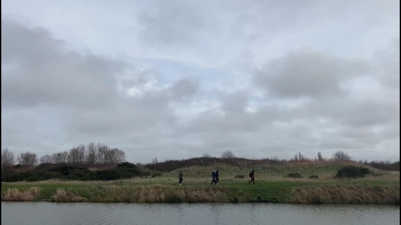A Calais, il confine dove la Manica è un muro