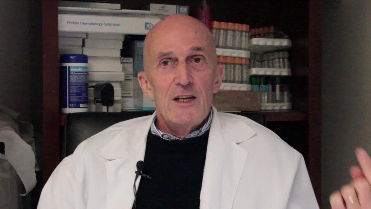 Coronavirus, il medico italiano che vaccinerà i suoi pazienti a Londra: "Ecco come funzionerà"