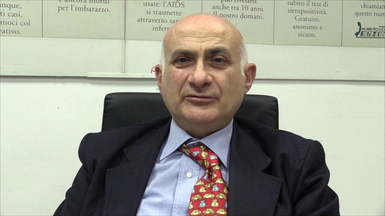 Covid, Ippolito: "Sarei il primo a farmi iniettare il vaccino"