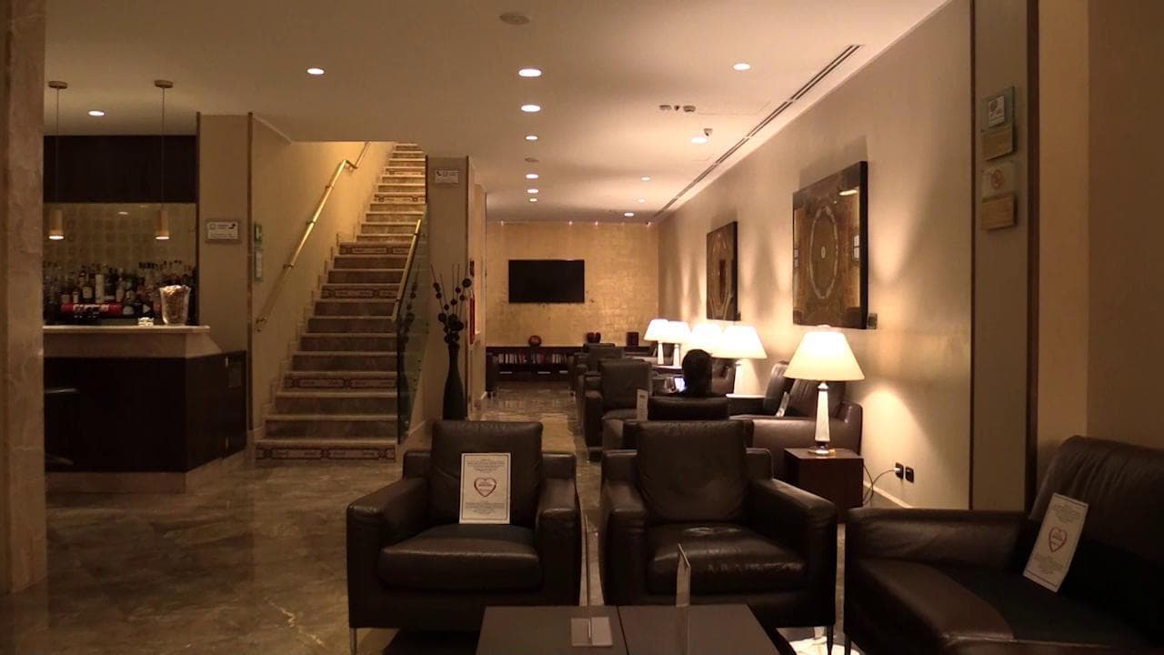 Covid, un giorno in hotel a Milano: "I nostri clienti? Infermieri, lavoratori e cittadini che devono isolarsi"